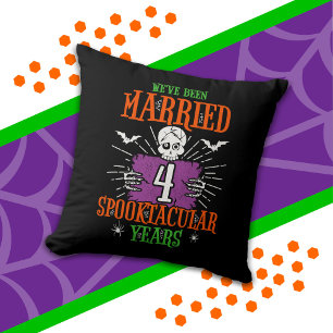 Halloween Spooktacular 4. Hochzeitsjubiläum Kissen