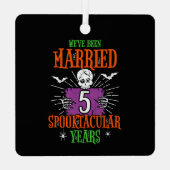 Halloween Spooktacular 5. Hochzeitstag Ornament Aus Metall (Rückseite)
