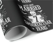 Halloween Spooktacular 7. Hochzeitstag Geschenkpapier (Rolleneckpunkt)