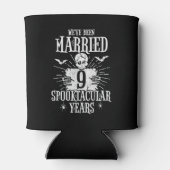 Halloween Spooktacular 9. Hochzeitstag Dosenkühler (Rückseite)