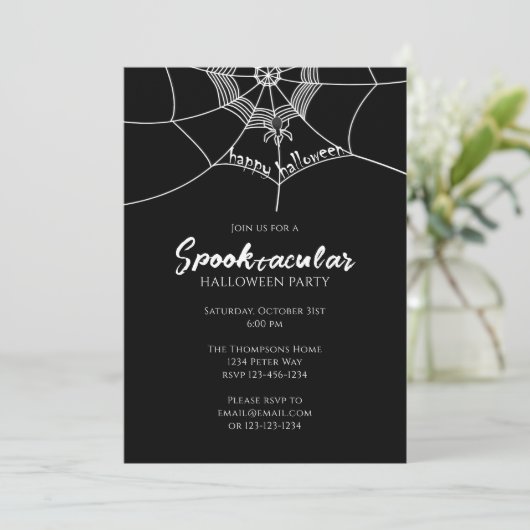 Halloween Spooktacular Spider Web QR Karte (Stehend Vorderseite)
