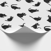 Halloween Spooky Cats Funny Pattern Geschenkpapier (Ecke)