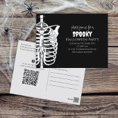 Halloween Spooky Skeleton QR Code Social Media Postkarte