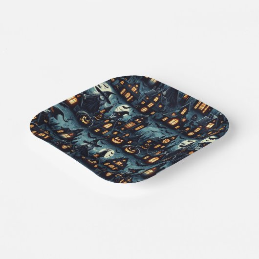 Halloween-Spuk Szene Pappteller (Gewinkelt)