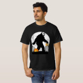 Halloween Squatchin' T-Shirt (Vorne ganz)