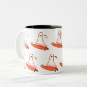 Halloween Surfer Ghost schwarz Zweifarbige Tasse (Vorderseite Links)