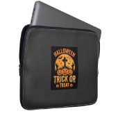 Halloween Süßes oder Saures Kürbisfriedhof Design Laptopschutzhülle (Vorne Rechts)