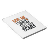 Halloween-Süßigkeiten oder nenne mich gruselig Vin Notizblock (angewinkelt)