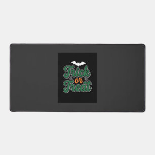 Halloween-Süßigkeiten oder Saures Fledermaus-Webde Schreibtischunterlage