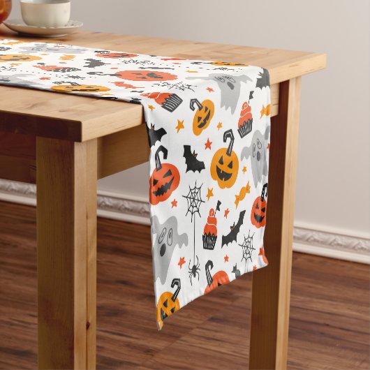 Halloween-Symbole Kurzer Tischläufer (Beispiel)