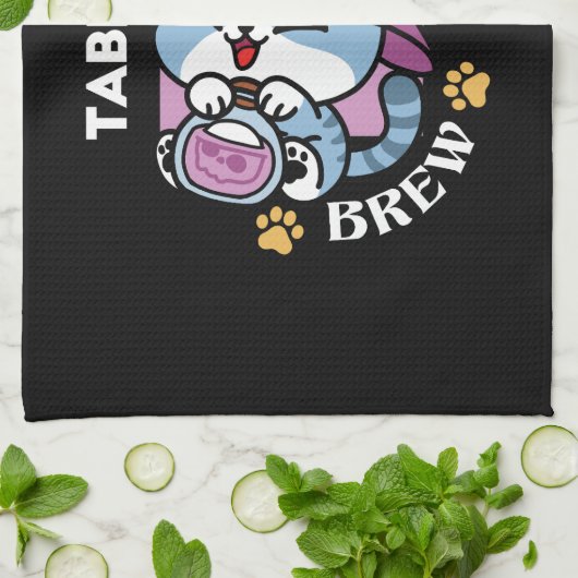 Halloween Tabby Cat – Witch Hat & Potion Art Geschirrtuch (Gefaltet)