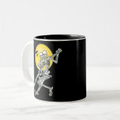 Halloween-Tanzskelette Zweifarbige Tasse (Vorderseite Links)