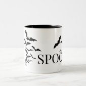 Halloween-Tasse Zweifarbige Tasse (Mittel)