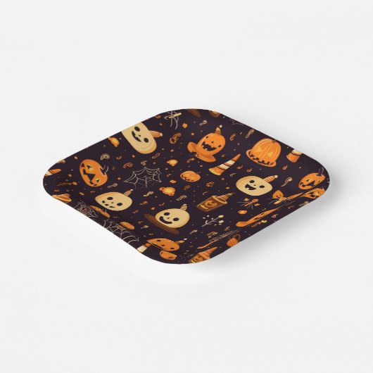 Halloween Themed Pappteller (Gewinkelt)