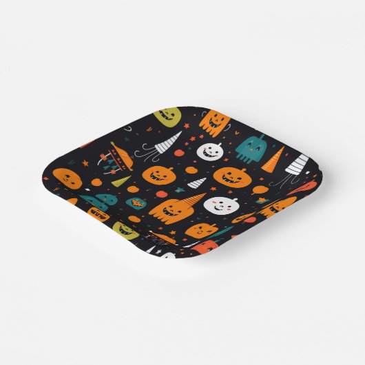 Halloween Themed Pappteller (Gewinkelt)