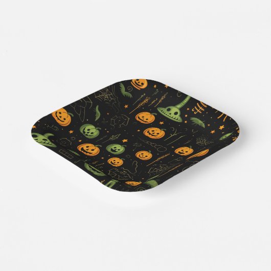 Halloween Themed Pappteller (Gewinkelt)