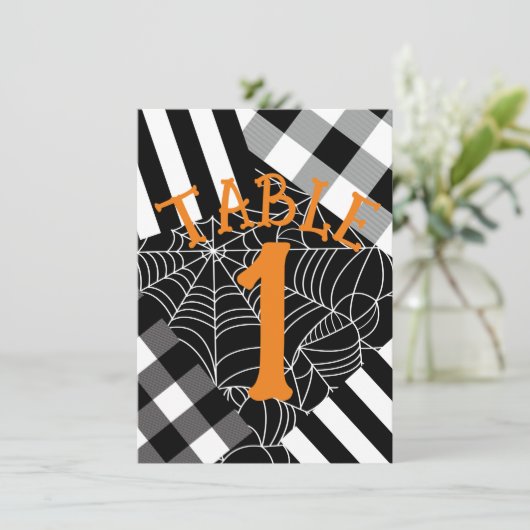 Halloween-Tisch für Schwarz/Weiß-Spiderweb-Patchwo Einladung (Stehend Vorderseite)