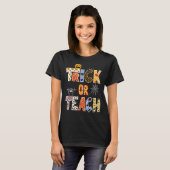 Halloween-Trick-Lehrer oder Halloween-Lehrer T-Shirt (Vorne ganz)