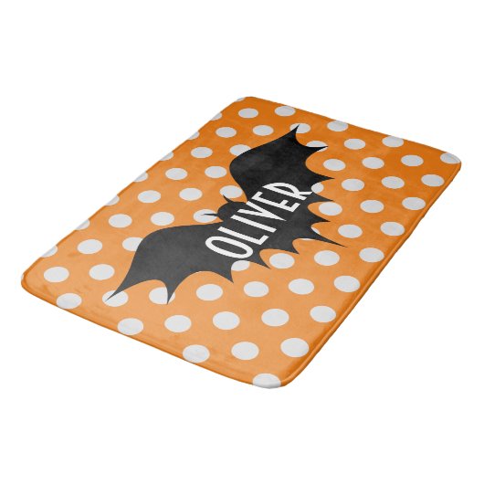 Halloween-Trick oder personalisierte Monogramm beh Badematte (Schrägansicht)