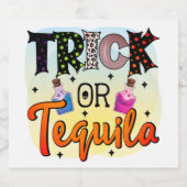 Halloween Trick oder Tequila Typografy Fun Alkoholflaschenetikett (Einzelnes Label)