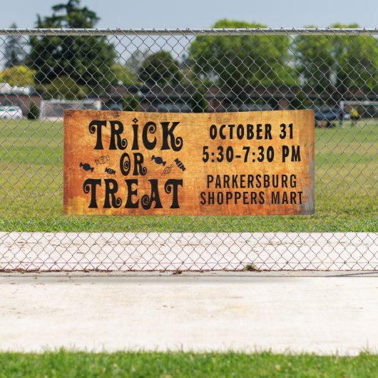 Halloween TRICK ODER TREAT Black Orange Banner (Insitu)
