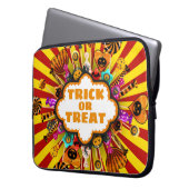 Halloween Trick oder Treat Candy und Süßigkeiten. Laptopschutzhülle (Vorderseite Links)
