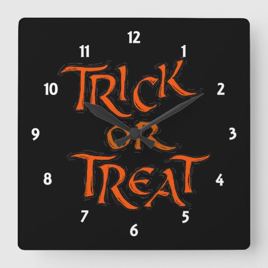 Halloween Trick oder Treat Words Quadratische Wanduhr (Vorderseite)