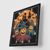 Halloween-Trio in einem spöttischen Hintergrund Quadratische Wanduhr (Winkel)