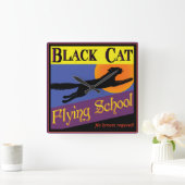 Halloween-Uhr der Black Cat Flying School Quadratische Wanduhr (Zuhause)