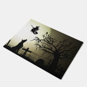 Halloween und Howling Dog Fußmatte (Schrägansicht)