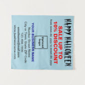 Halloween-Verkauf für Unternehmen auf hellblauen T Wandteppich (Vorderseite (Horizontal))