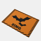 Halloween Warning Bat Crossing Fußmatte (Schrägansicht)