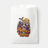 Halloween-Waschbär-Süßes-oder-Saures-Vampir Geschenktütchen (Vorderseite)