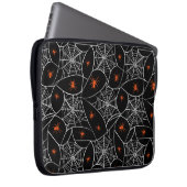 Halloween Web und Spinnen Hintergrund. Laptopschutzhülle (Vorne Rechts)