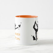 Halloween Witch Namaste Hexen Black Orange Funny Tasse (Zentrum)