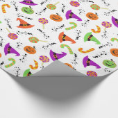 Halloween Witch's Hat Candies & Pumpkins Geschenkpapier (Ecke)