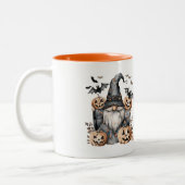 Halloween Wizard Gnome Zweifarbige Tasse (Links)