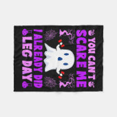 Halloween Workout Women Ghost Training With Dumbbe Fleecedecke (Vorderseite (Horizontal))