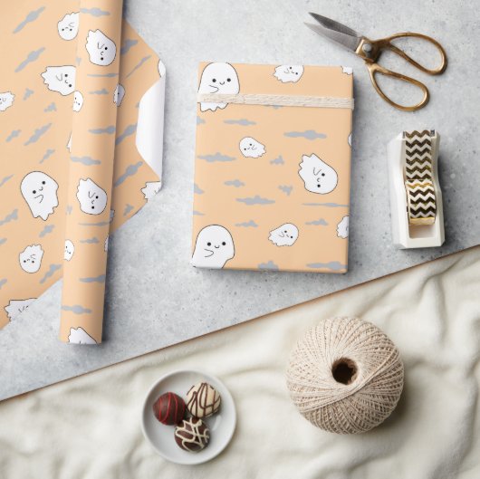Halloween Wrapping Paper mit Niedlichem Geist und  Geschenkpapier (Kunsthandwerk)