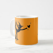 Halloween Yoga Orange Black Cat Heart Modern Kaffeetasse (Vorderseite Links)