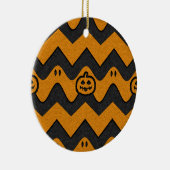 Halloween-Zickzack Muster mit Geistern und Kürbisk Keramik Ornament (Rechts)