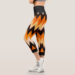 Halloween Zickzack Zigzag Muster - Orange & Black Capri Leggings