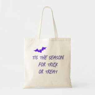Halloween Zitat & Lila Bat Moderner Trick oder Beh Tragetasche