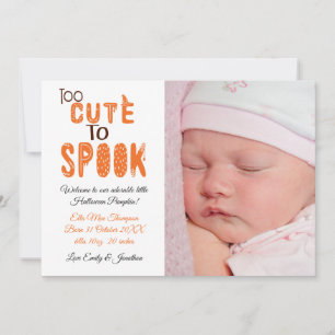 Halloween zu Niedlich, um Foto neues Baby Girl zu  Ankündigung