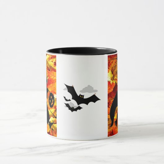 Halloweenhexe und -Herbstlaub Tasse (Zentrum)