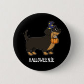 Halloweenie Funny Sausage Dog Pun Dark BG Button (Vorderseite)