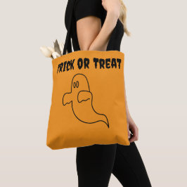Halloweenliebhaber beim Trick-or-Treat spielen als Tasche