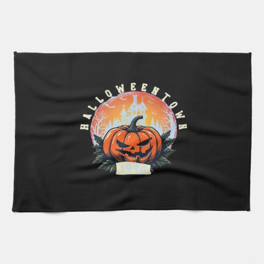 HalloweenTown 1998 Essential T-Shirt Geschirrtuch (Horizontal)