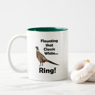 Halsbandfasan präsentiert weißem Ring Geburtstag Zweifarbige Tasse