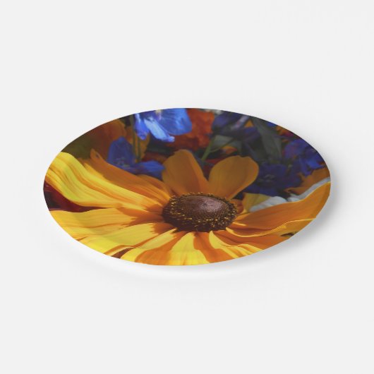 Halse Pappteller (Schrägansicht)